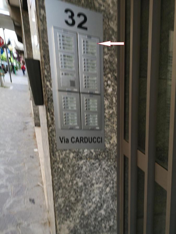 페스카라 Luxury Bellevue Centro Citta 아파트 외부 사진
